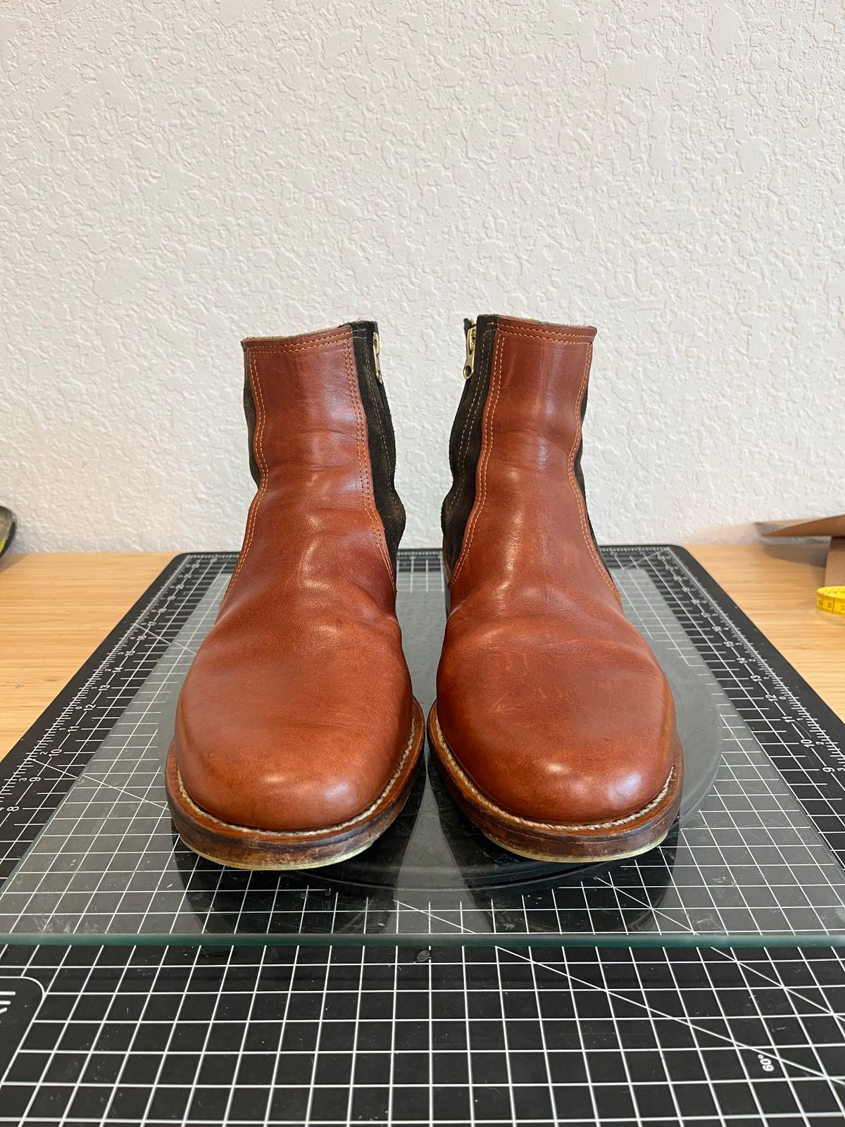 Photo by kitchen.table.boots on February 22, 2025 of the Self-Made Zip Boot in S.B Foot - Unknown & C.F. Stead Loden Repello Calf Suede.