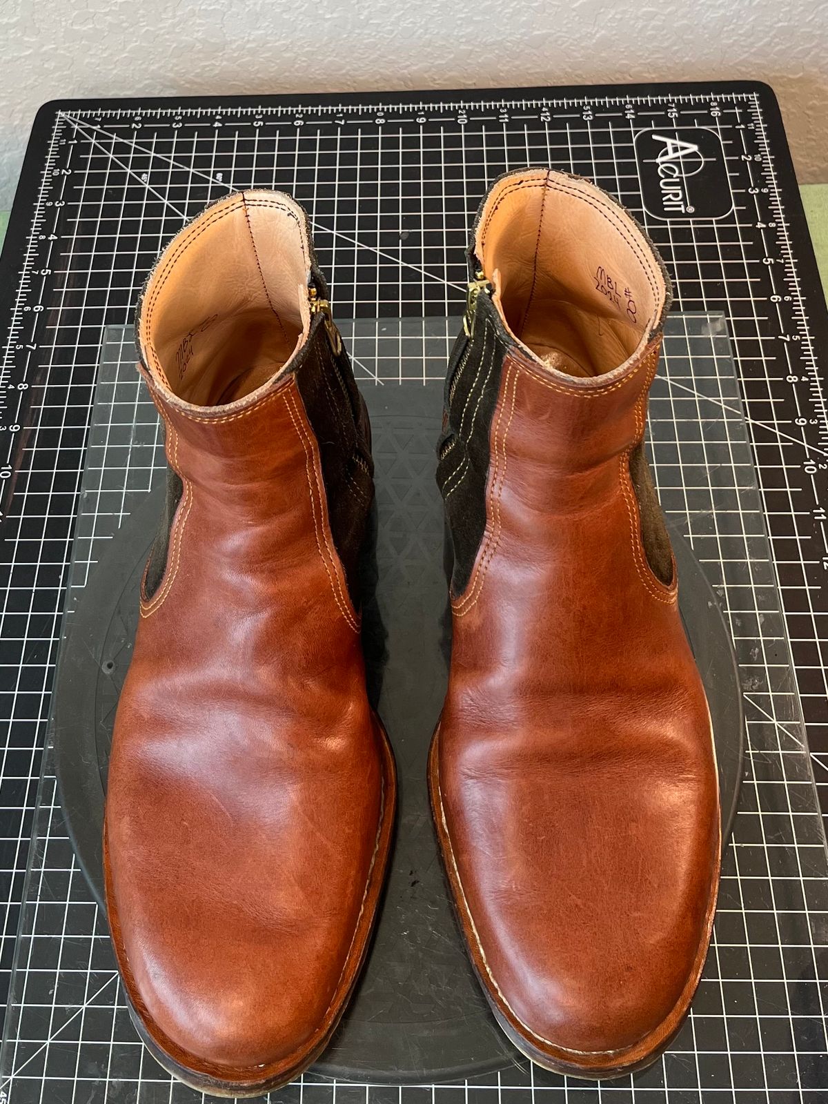 Photo by kitchen.table.boots on April 4, 2025 of the Self-Made Zip Boot in S.B Foot - Unknown & C.F. Stead Loden Repello Calf Suede.