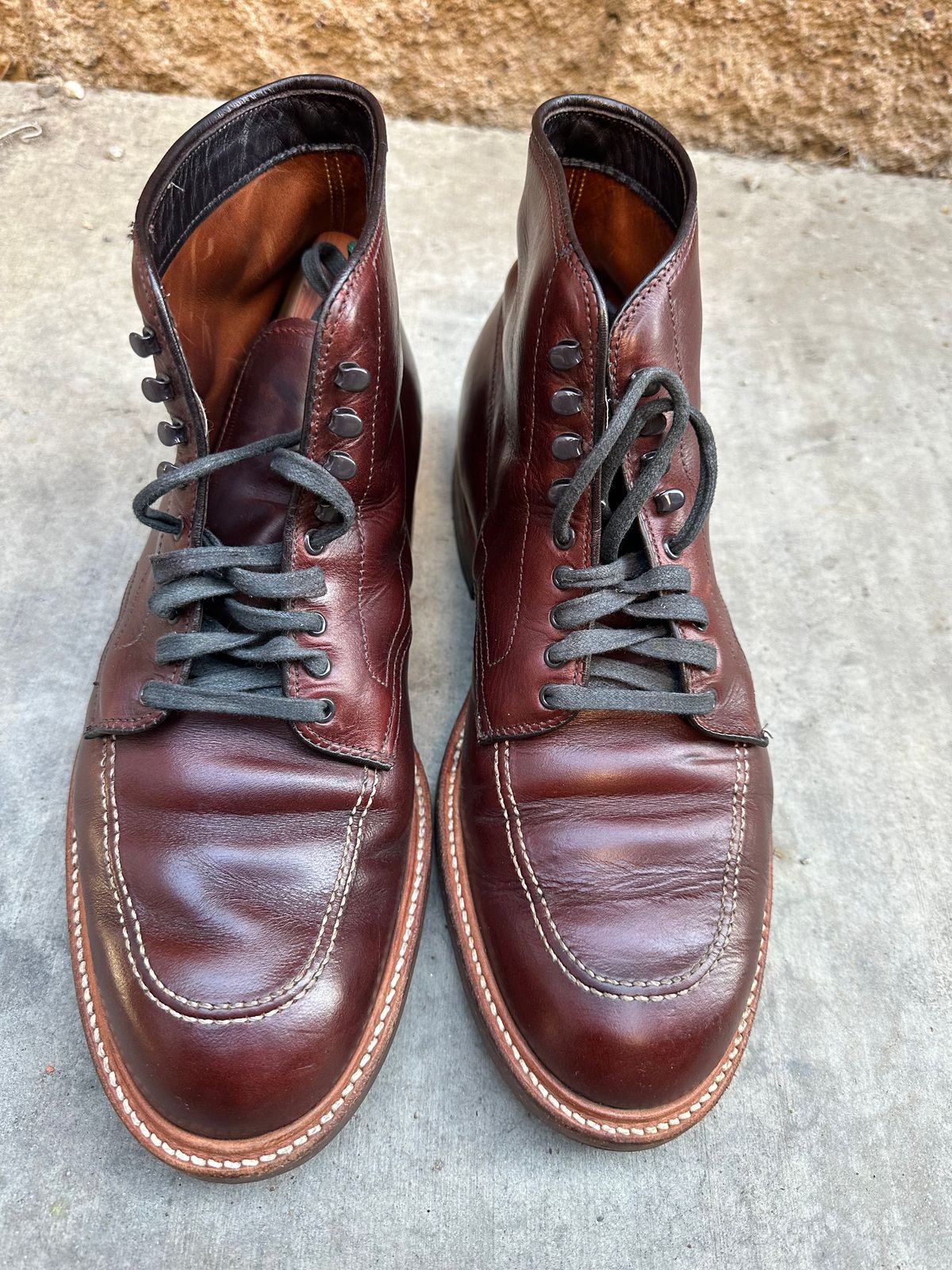 Photo by chriscanecoffee on January 1, 2025 of the Alden Indy Boot in Horween Brown Chromexcel.