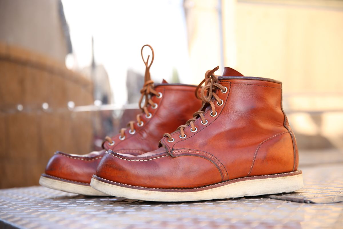 Photo by chriscanecoffee on December 26, 2024 of the Red Wing 8-Inch Classic Moc in S.B. Foot Oro Legacy.