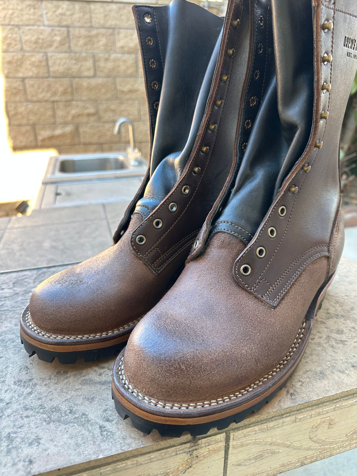 Photo by chriscanecoffee on December 6, 2024 of the Drew's Boots 8-Inch Logger in Brown Roughout.