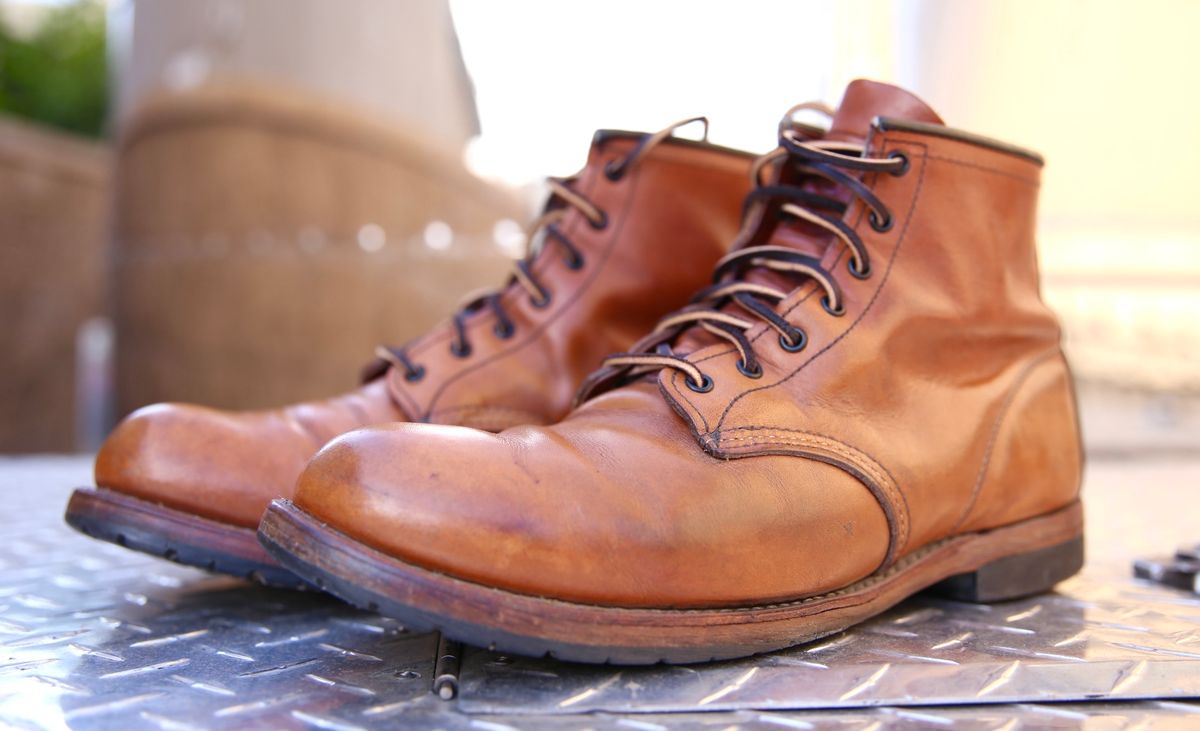 Photo by chriscanecoffee on December 26, 2024 of the Red Wing Beckman in S.B. Foot Cigar Featherstone.