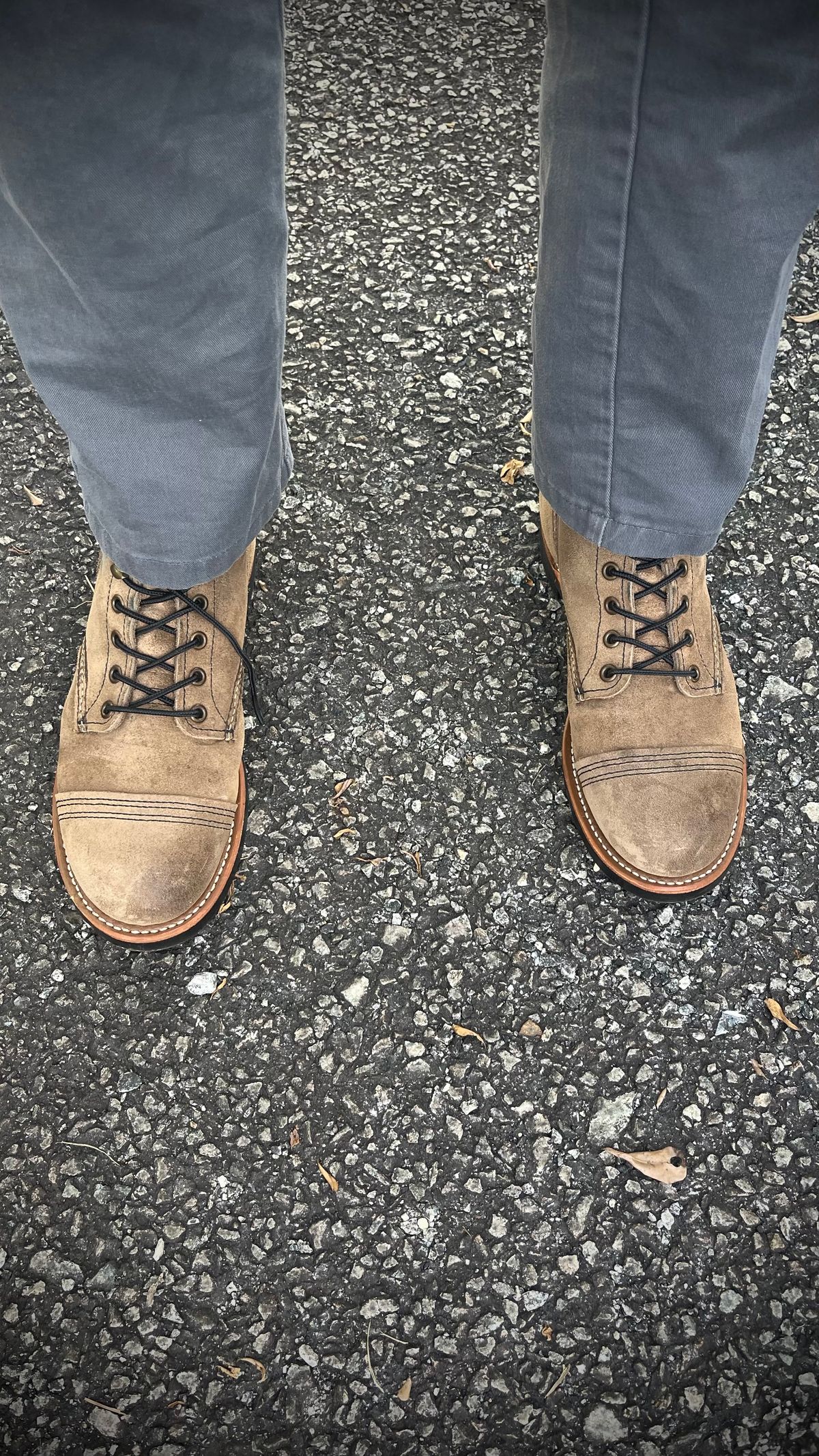 Photo by redwingfromheaven on May 22, 2025 of the Red Wing Iron Ranger in S.B. Foot Slate Muleskinner.