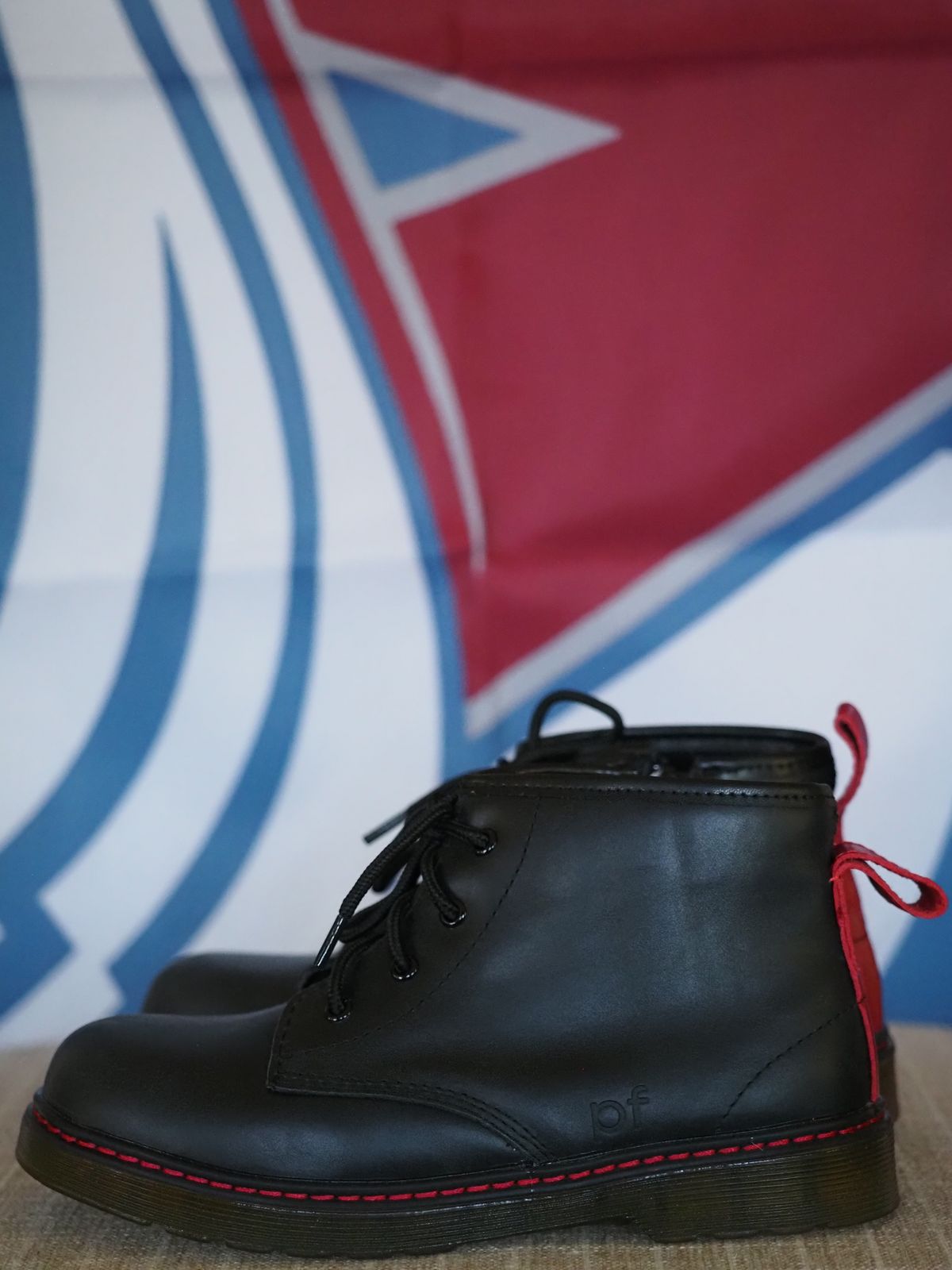 Photo by Little_Pods on October 2, 2025 of the Piper Finn Raven-Combat Boots in Unknown Leather.
