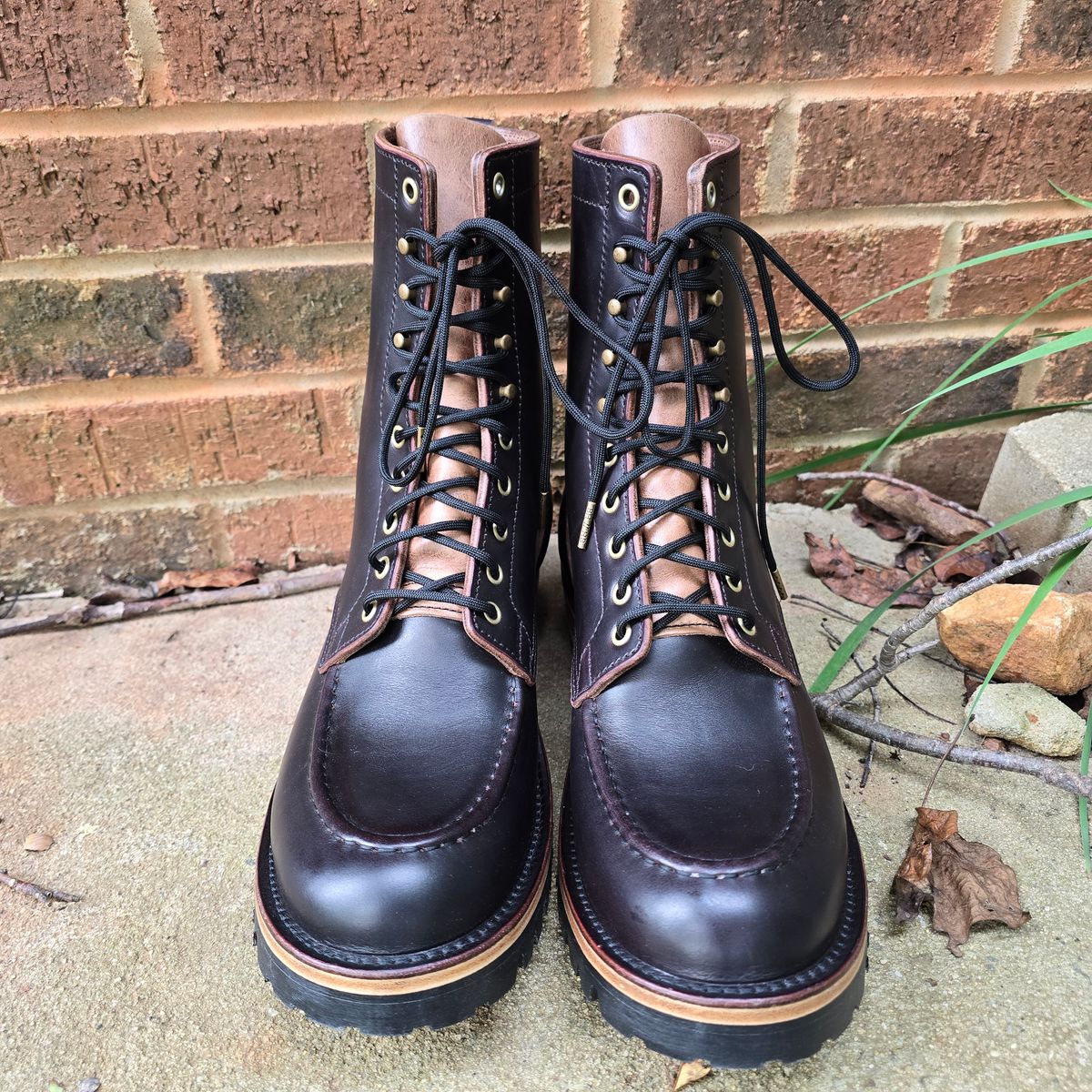 Photo by joshvarnum on October 1, 2025 of the BHHB Custom Model in Overdye Seidel Oxblood Double Shot & Horween Natural Chromexcel.