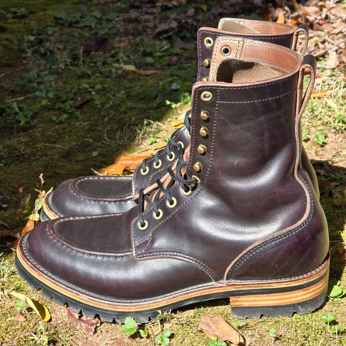 Photo by joshvarnum on November 3, 2025 of the BHHB Custom Model in Overdye Seidel Oxblood Double Shot & Horween Natural Chromexcel.