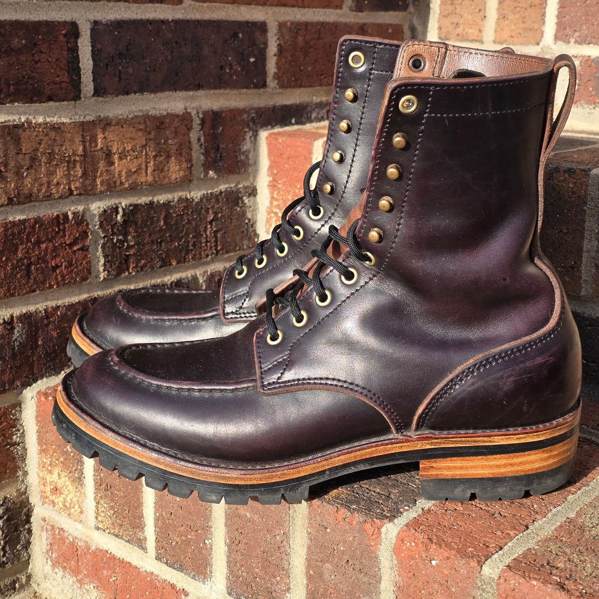 Photo by joshvarnum on January 2, 2026 of the BHHB Custom Model in Overdye Seidel Oxblood Double Shot & Horween Natural Chromexcel.