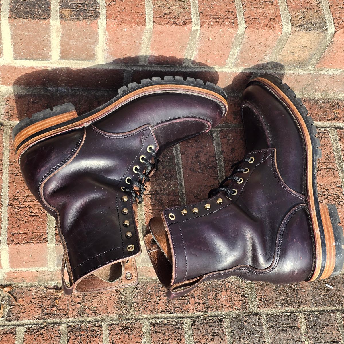 Photo by joshvarnum on January 2, 2026 of the BHHB Custom Model in Overdye Seidel Oxblood Double Shot & Horween Natural Chromexcel.