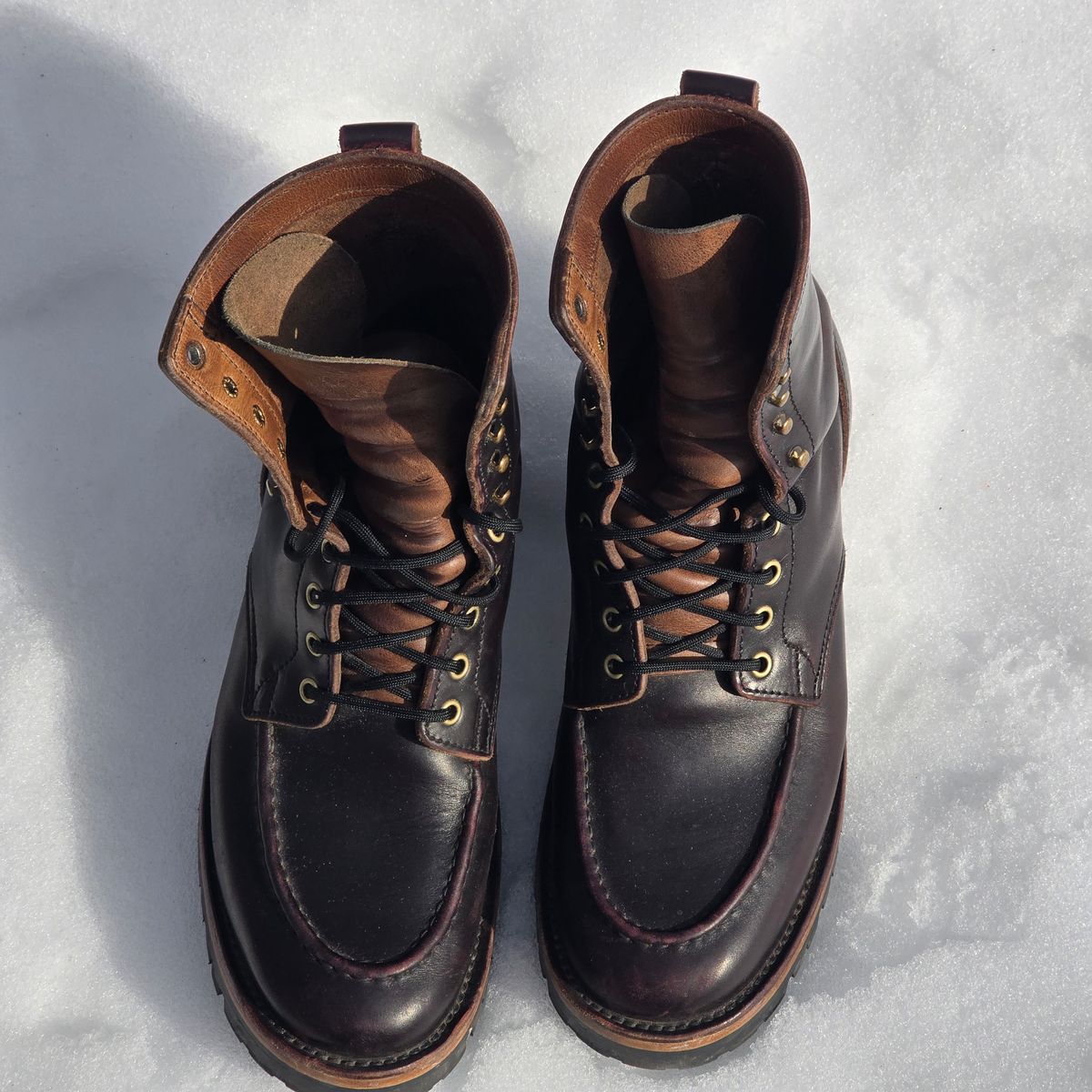 Photo by joshvarnum on February 3, 2026 of the BHHB Custom Model in Overdye Seidel Oxblood Double Shot & Horween Natural Chromexcel.