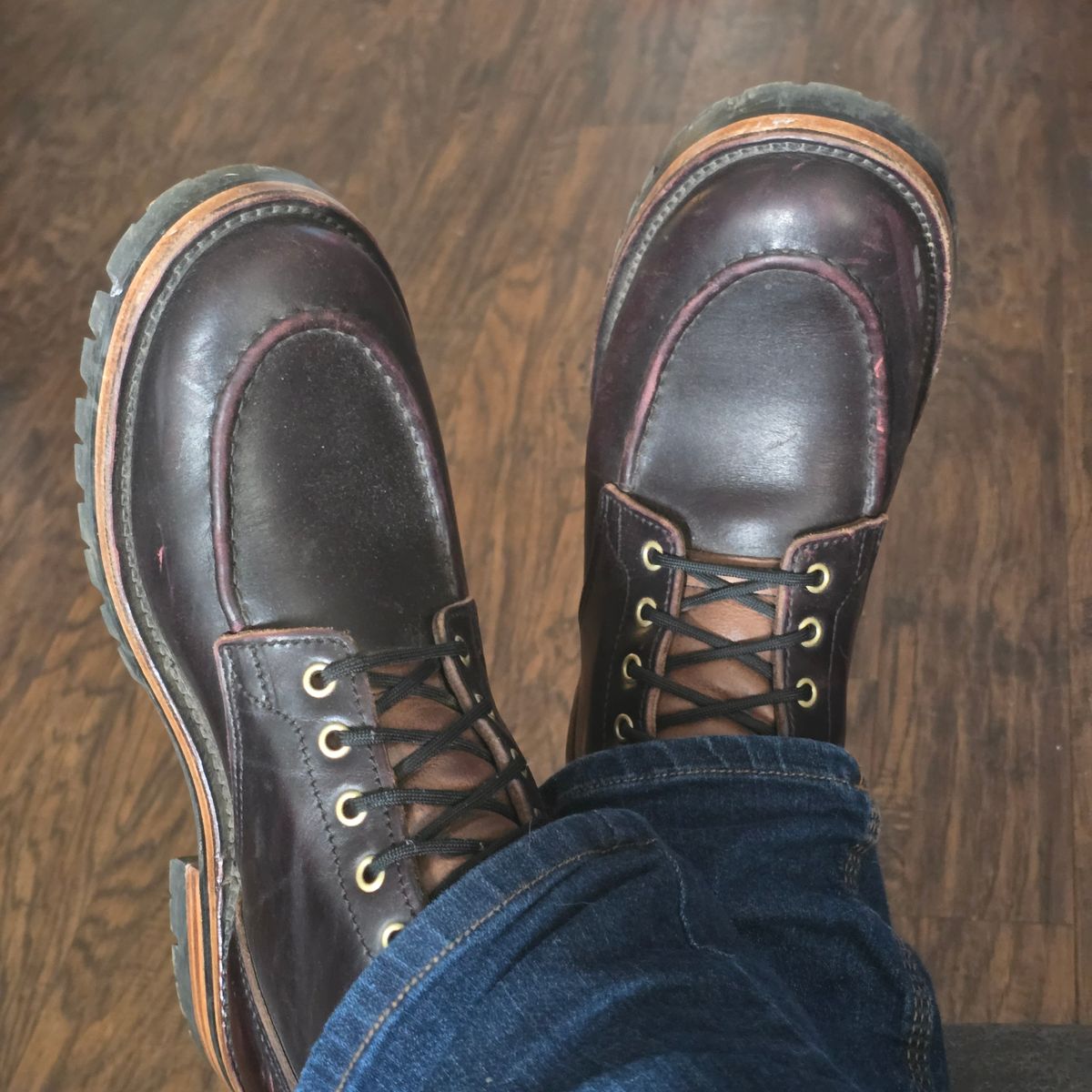 Photo by joshvarnum on February 12, 2026 of the BHHB Custom Model in Overdye Seidel Oxblood Double Shot & Horween Natural Chromexcel.