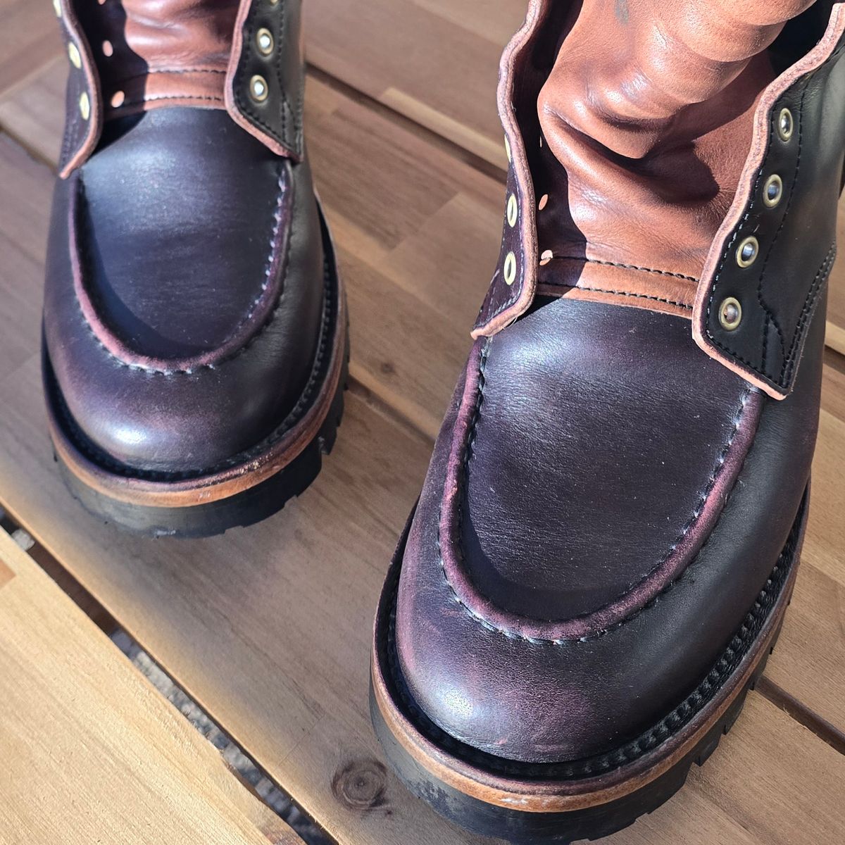 Photo by joshvarnum on February 16, 2026 of the BHHB Custom Model in Overdye Seidel Oxblood Double Shot & Horween Natural Chromexcel.