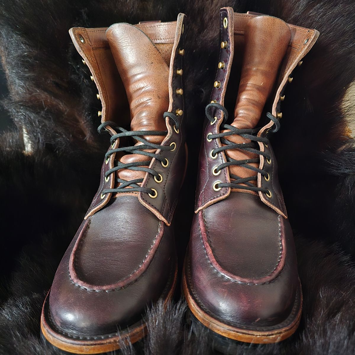 Photo by joshvarnum on March 4, 2026 of the BHHB Custom Model in Overdye Seidel Oxblood Double Shot & Horween Natural Chromexcel.