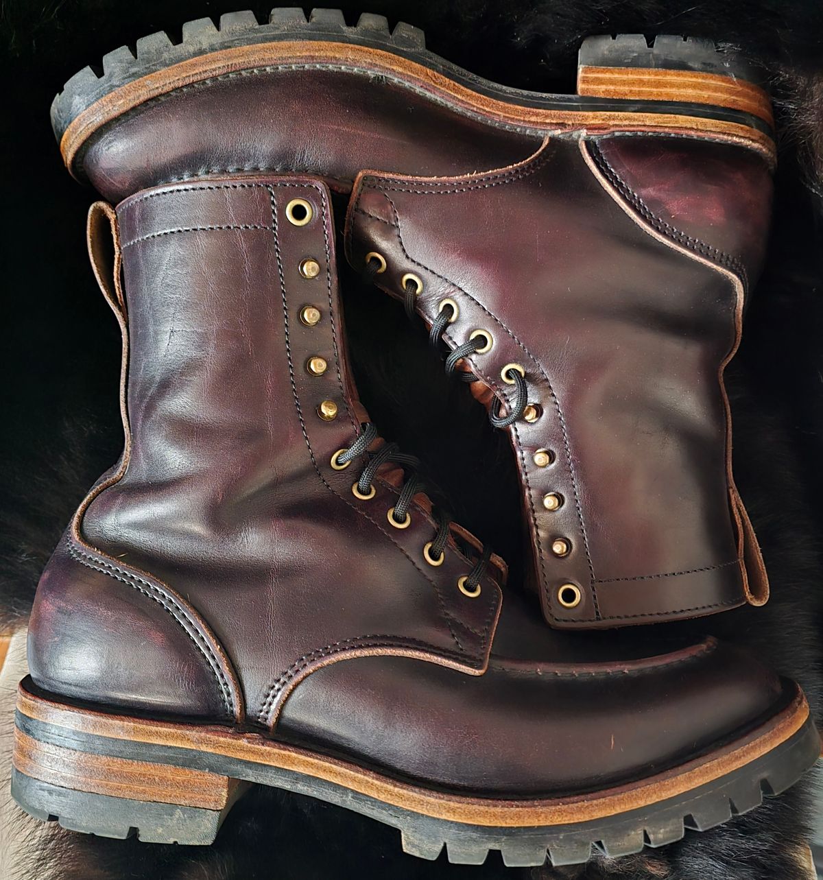 Photo by joshvarnum on March 4, 2026 of the BHHB Custom Model in Overdye Seidel Oxblood Double Shot & Horween Natural Chromexcel.