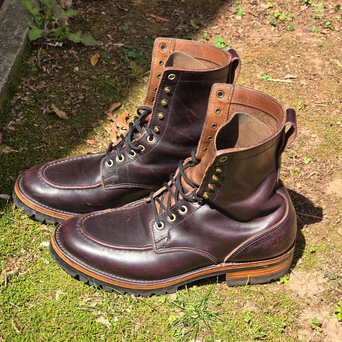 Photo by joshvarnum on April 1, 2026 of the BHHB Custom Model in Overdye Seidel Oxblood Double Shot & Horween Natural Chromexcel.