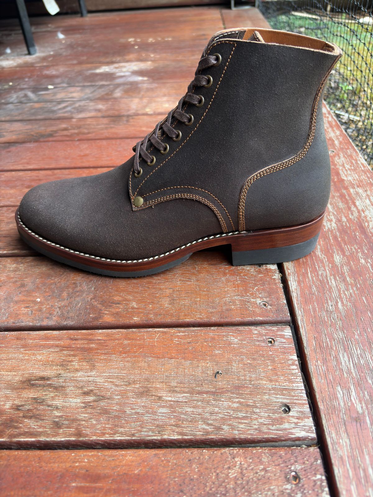 Photo by HarryF on October 1, 2025 of the Kiattoko Boondockers in J&FJ Baker Brown Waxed Flesh.