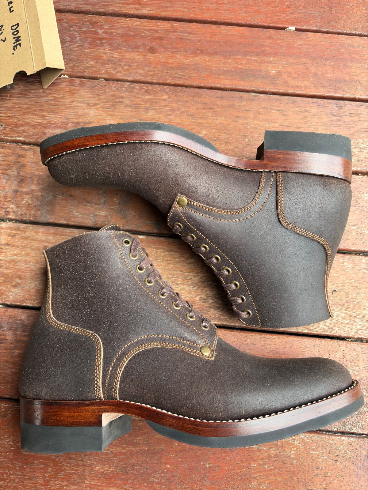 Photo by HarryF on October 1, 2025 of the Kiattoko Boondockers in J&FJ Baker Brown Waxed Flesh.