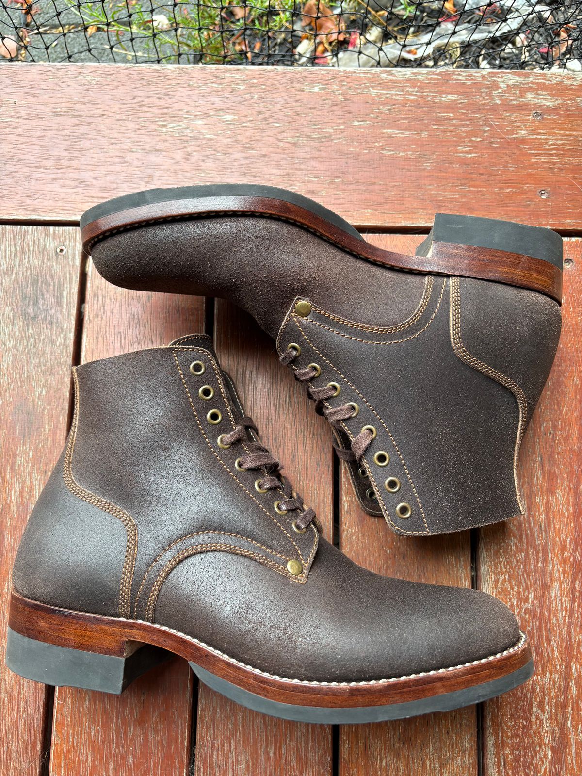 Photo by HarryF on December 6, 2025 of the Kiattoko Boondockers in J&FJ Baker Brown Waxed Flesh.