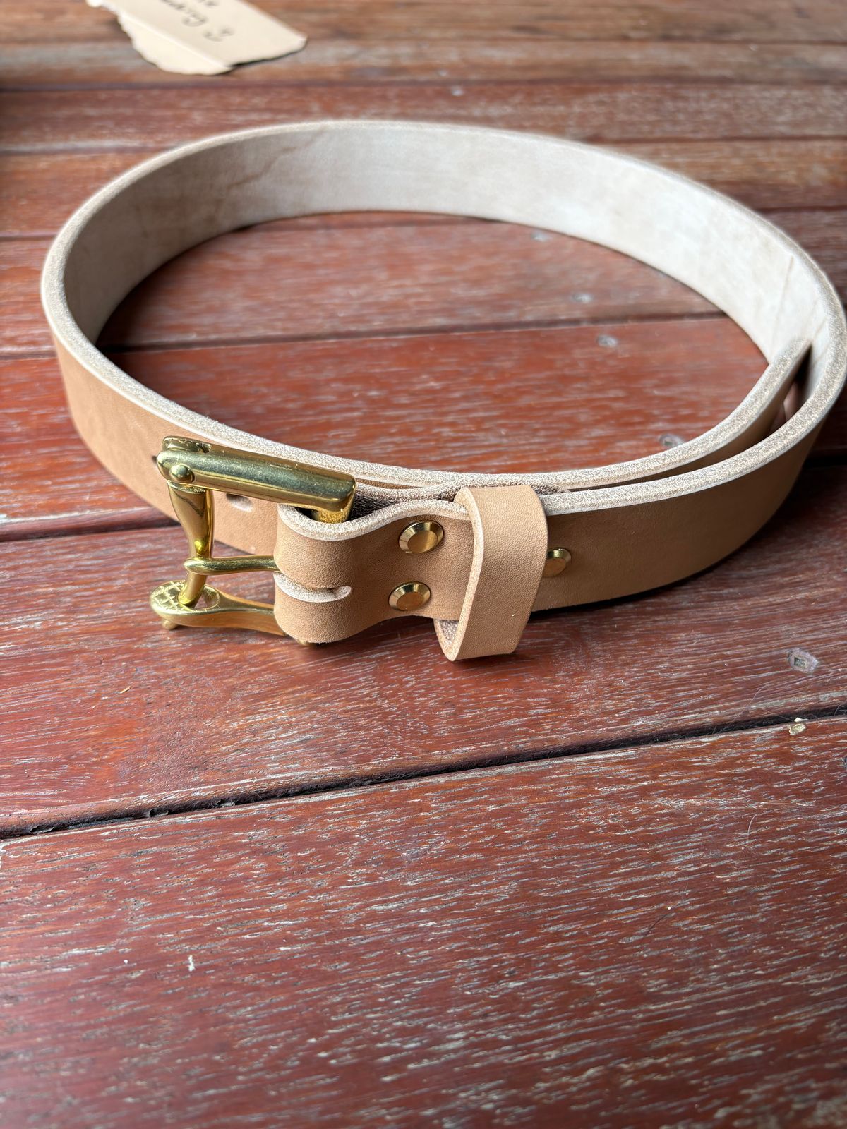 Photo by HarryF on November 4, 2025 of the Carmine Jack Leather Quick Release Shipyard Belt in J&FJ Baker Natural Oak Bark Tanned Harness.