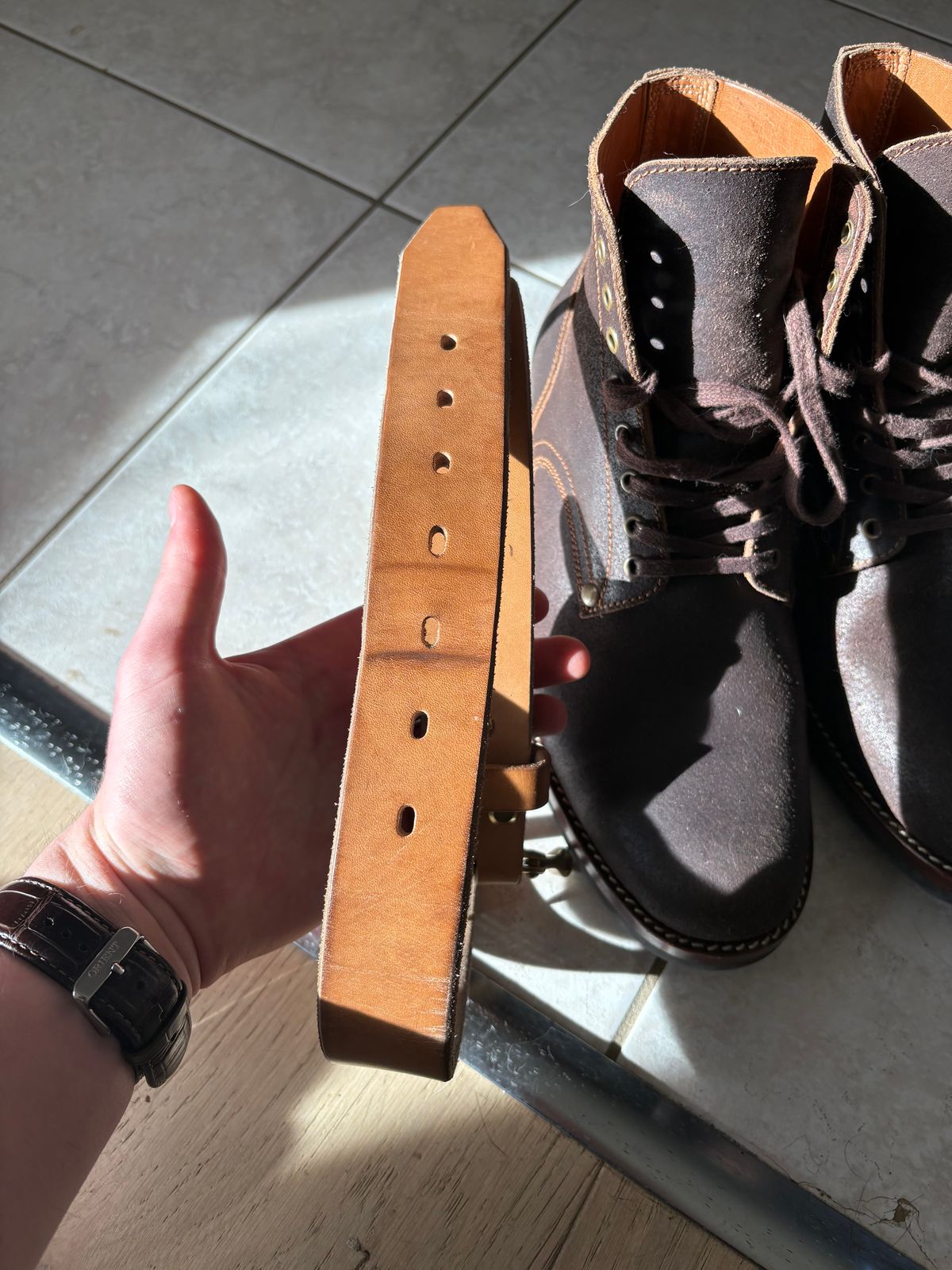 Photo by HarryF on January 5, 2026 of the Carmine Jack Leather Quick Release Shipyard Belt in J&FJ Baker Natural Oak Bark Tanned Harness.