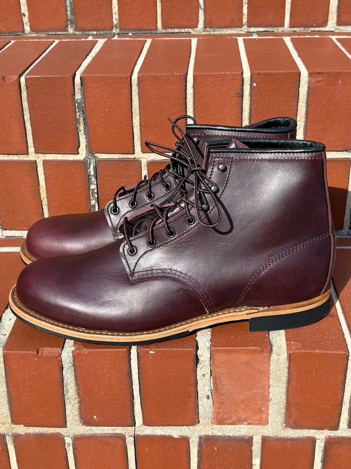 Photo by olorin on November 3, 2025 of the Red Wing Beckman in S.B. Foot Black Cherry Excalibur.