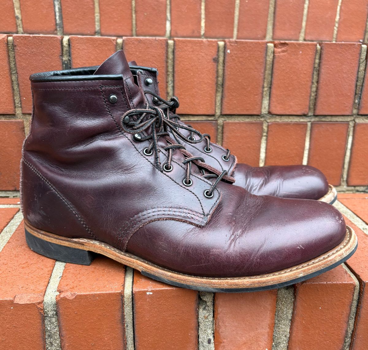 Photo by Shrimpy_grits on December 5, 2025 of the Red Wing Beckman in S.B. Foot Black Cherry Excalibur.