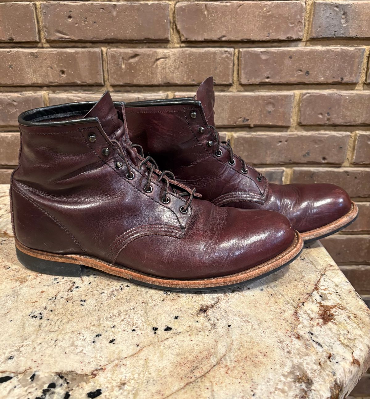 Photo by Shrimpy_grits on January 6, 2026 of the Red Wing Beckman in S.B. Foot Black Cherry Excalibur.