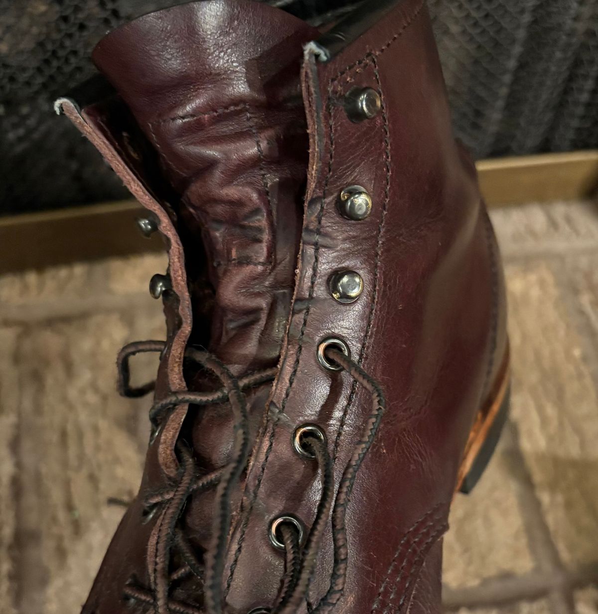 Photo by Shrimpy_grits on February 25, 2026 of the Red Wing Beckman in S.B. Foot Black Cherry Excalibur.