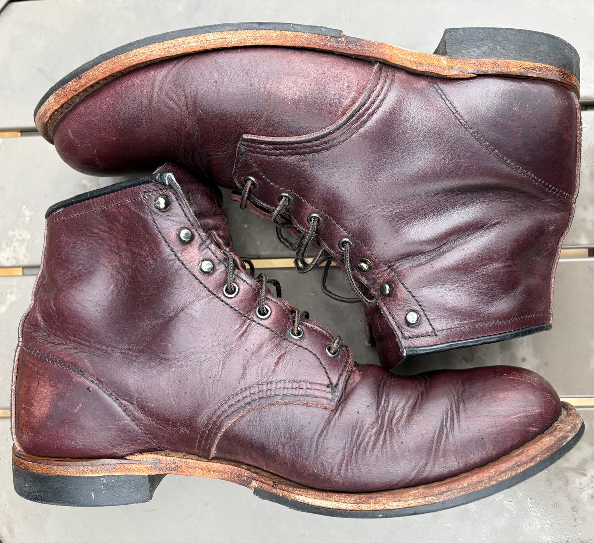 Photo by Shrimpy_grits on March 5, 2026 of the Red Wing Beckman in S.B. Foot Black Cherry Excalibur.