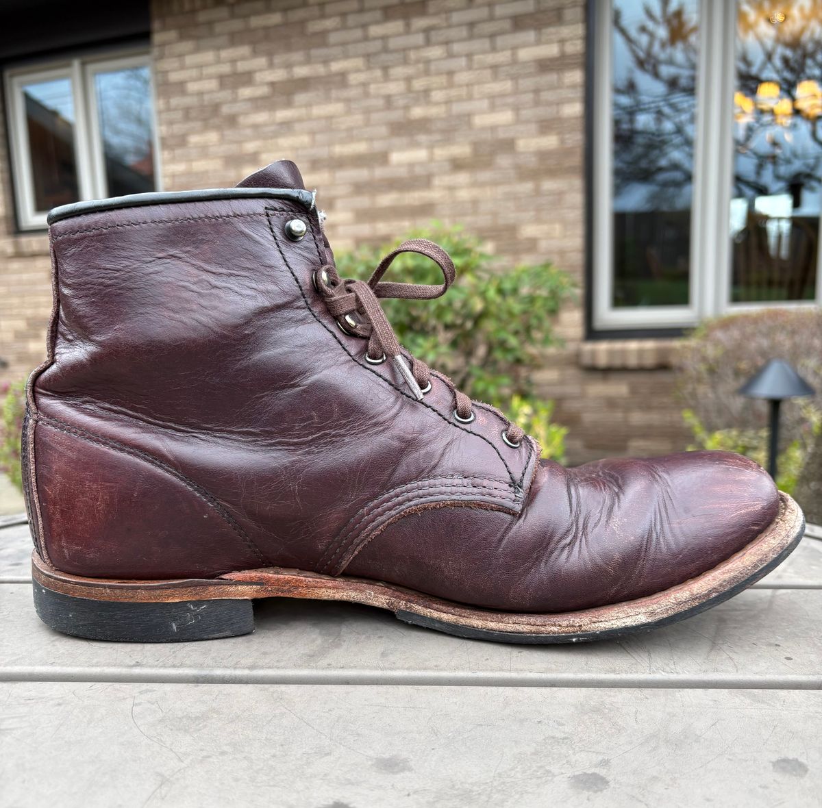 Photo by Shrimpy_grits on April 5, 2026 of the Red Wing Beckman in S.B. Foot Black Cherry Excalibur.