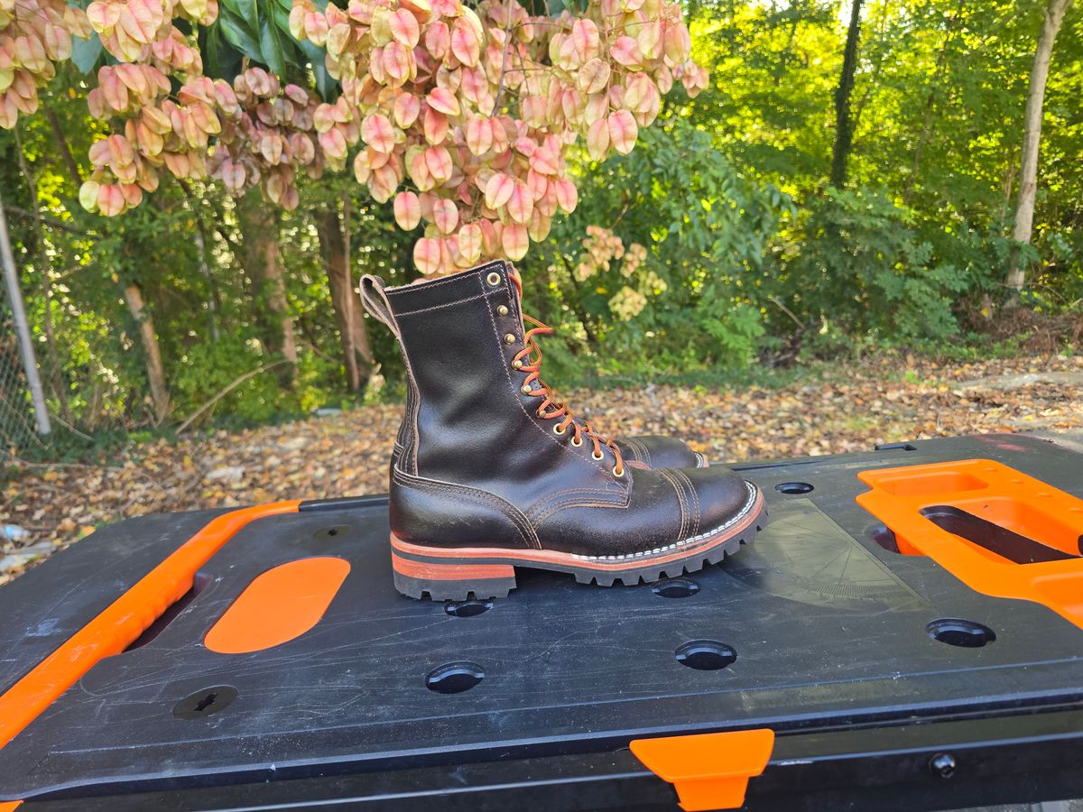Photo by MisguidedClown69 on October 2, 2025 of the Nicks x Rose Anvil ND1 in Horween Brown Waxed Flesh.