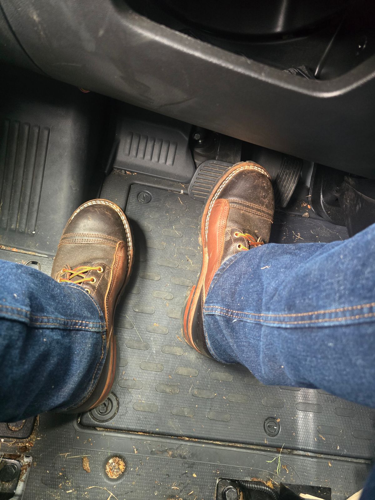 Photo by MisguidedClown69 on October 10, 2025 of the Nicks x Rose Anvil ND1 in Horween Brown Waxed Flesh.