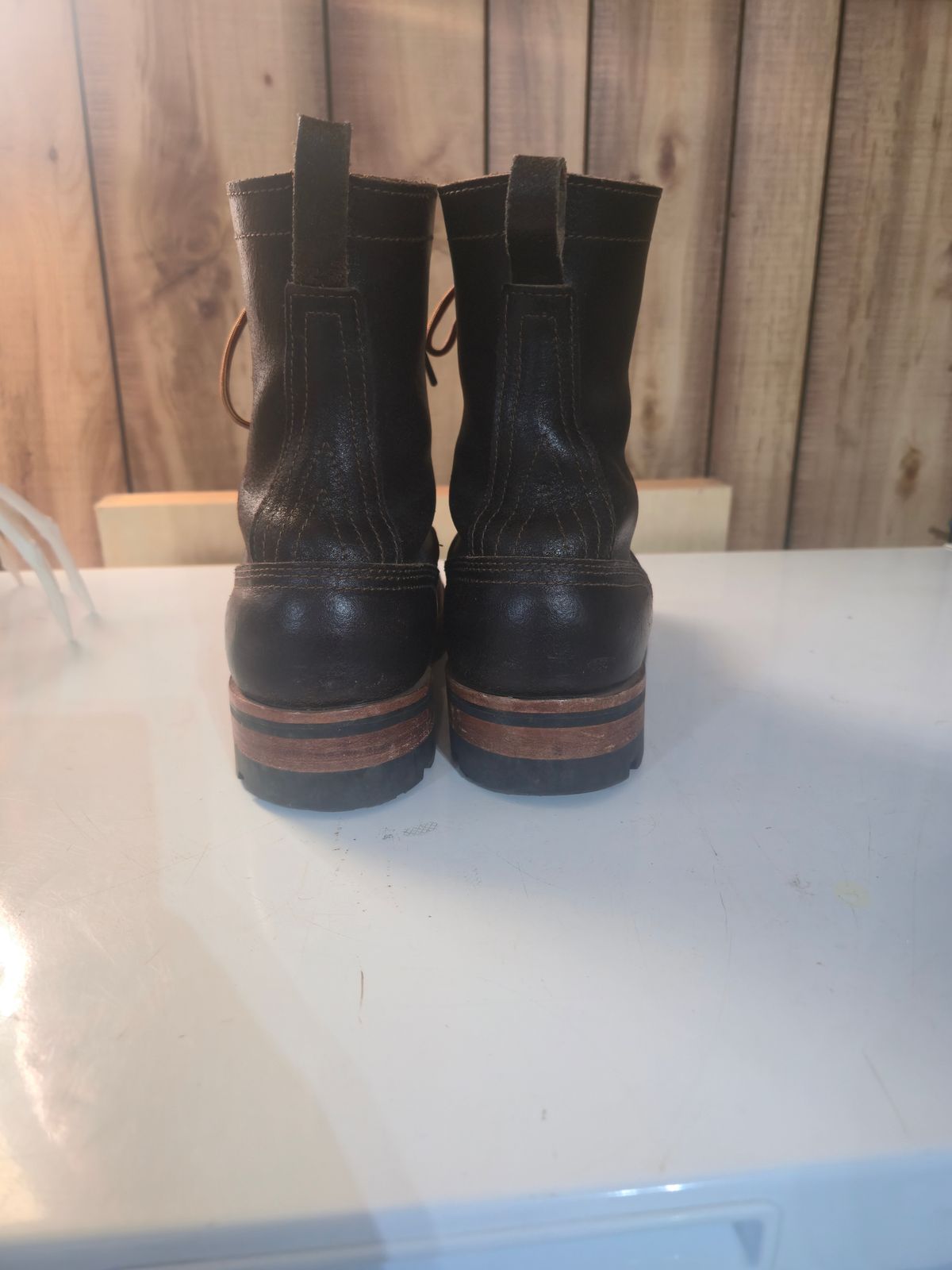 Photo by MisguidedClown69 on November 5, 2025 of the Nicks x Rose Anvil ND1 in Horween Brown Waxed Flesh.