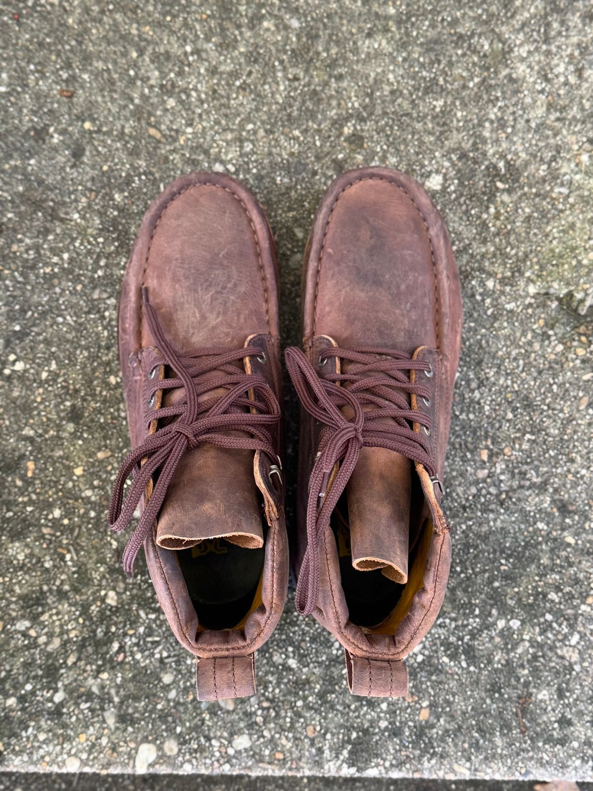 Photo by bnbun on October 4, 2025 of the Jim Green Meander - Moc-Toe in Bronco Full Grain.