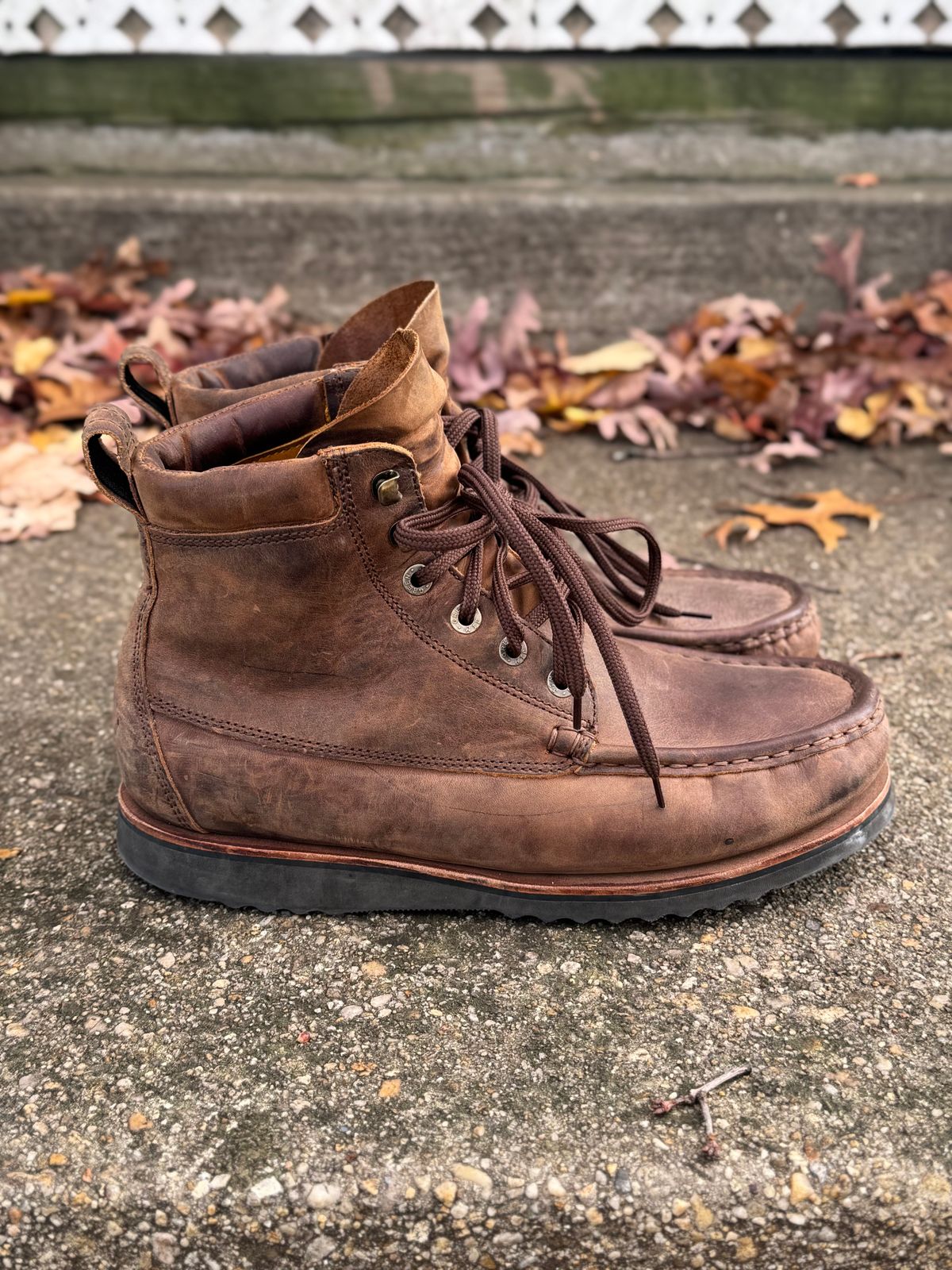 Photo by bnbun on November 4, 2025 of the Jim Green Meander - Moc-Toe in Bronco Full Grain.