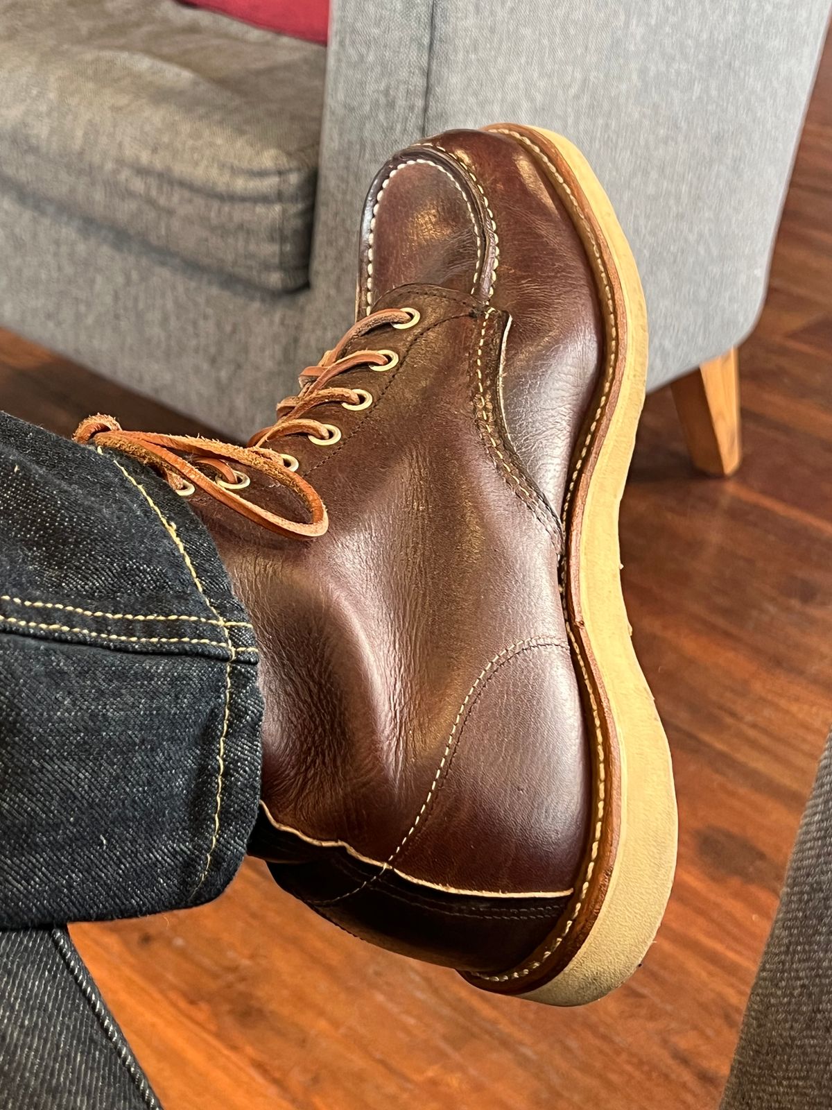 Photo by PVP on February 1, 2025 of the Red Wing 6-Inch Classic Moc in S.B. Foot Briar Oil Slick.