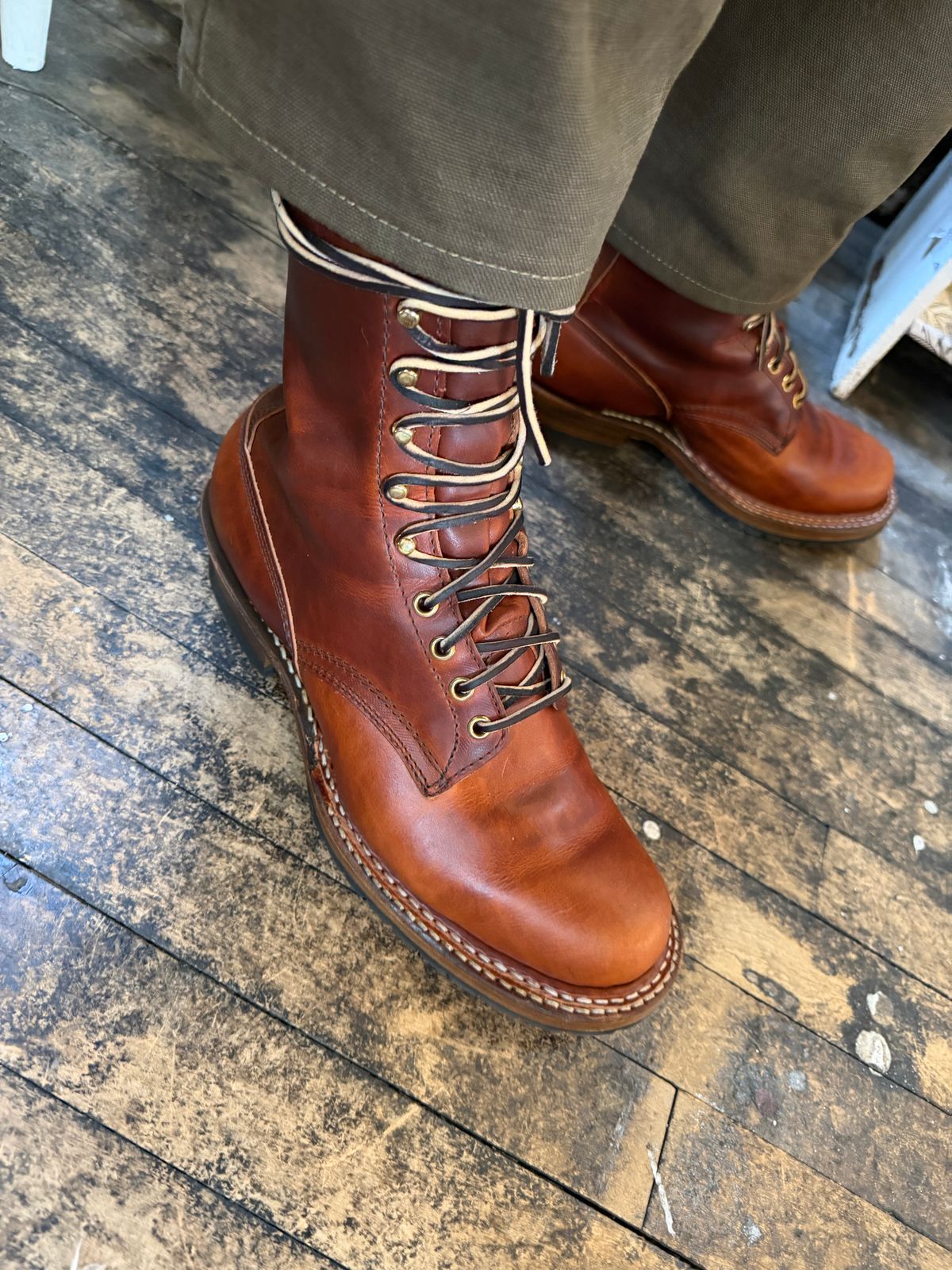 Photo by omar562 on January 24, 2026 of the White's Bounty Hunter in Wickett & Craig Tan Oiled Latigo.