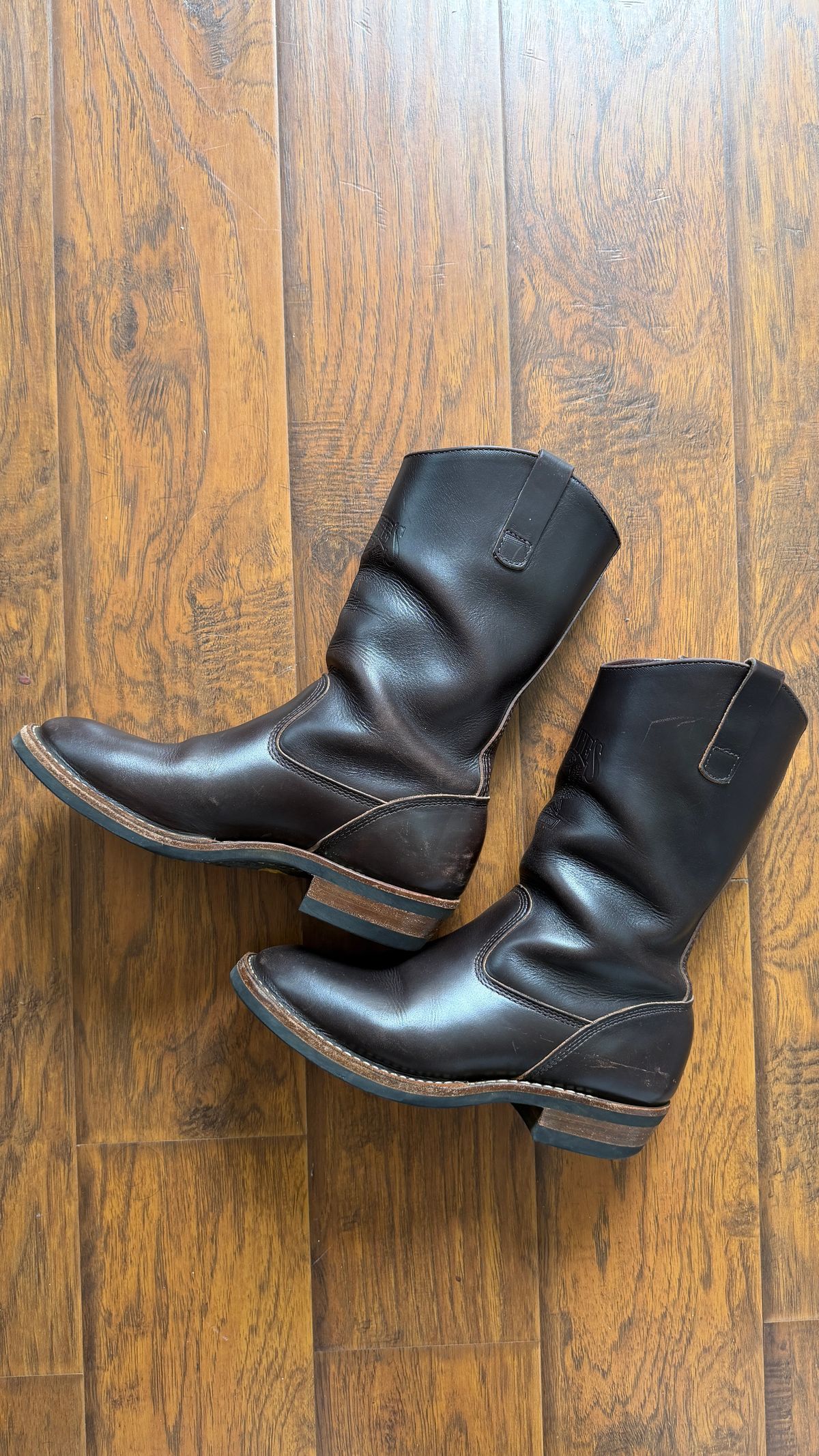 Photo by Ramo on May 2, 2026 of the White's Stockman Pull-On in Horween Chromexcel Overdyed Black.