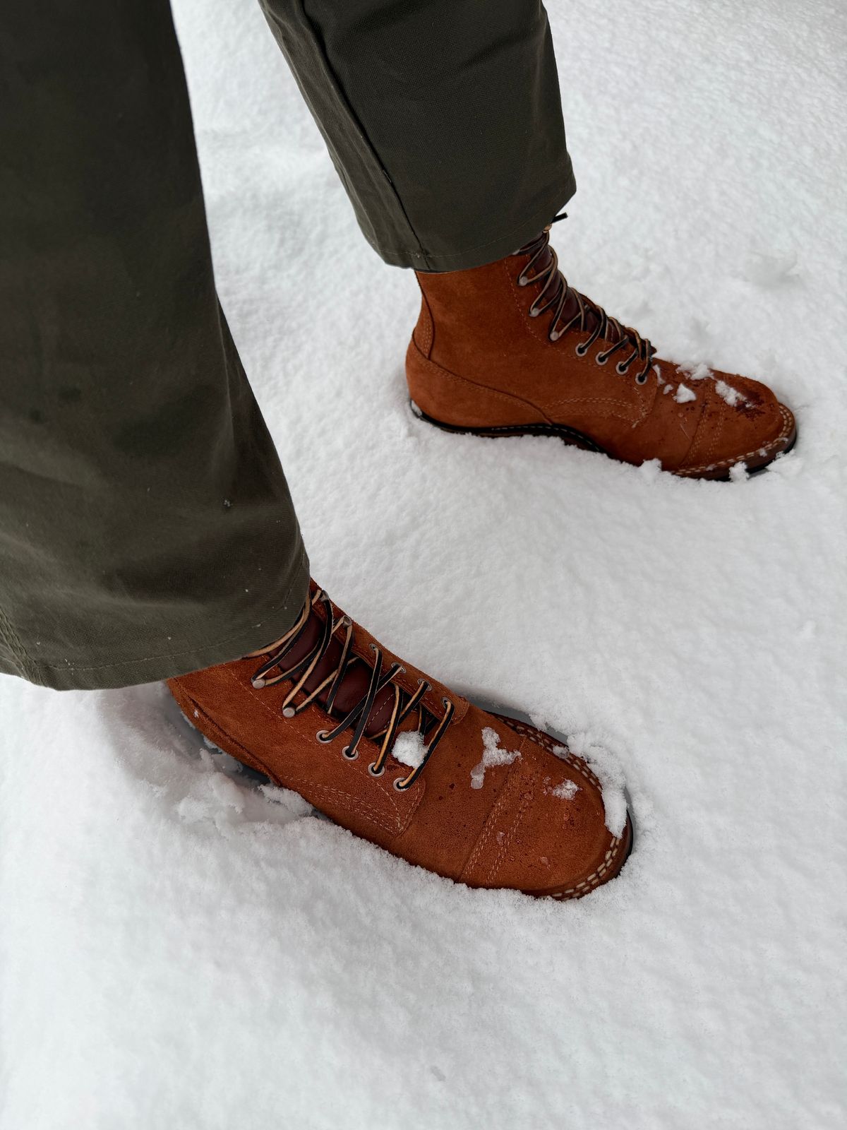 Photo by omar562 on December 10, 2025 of the White's Bounty Hunter in Seidel Red Dog Oil Tan Roughout.