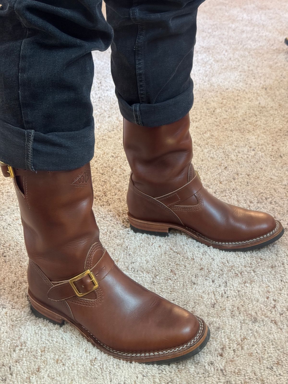 Photo by omar562 on July 10, 2025 of the Wesco Mister Lou in Horween Mahogany Chromexcel.