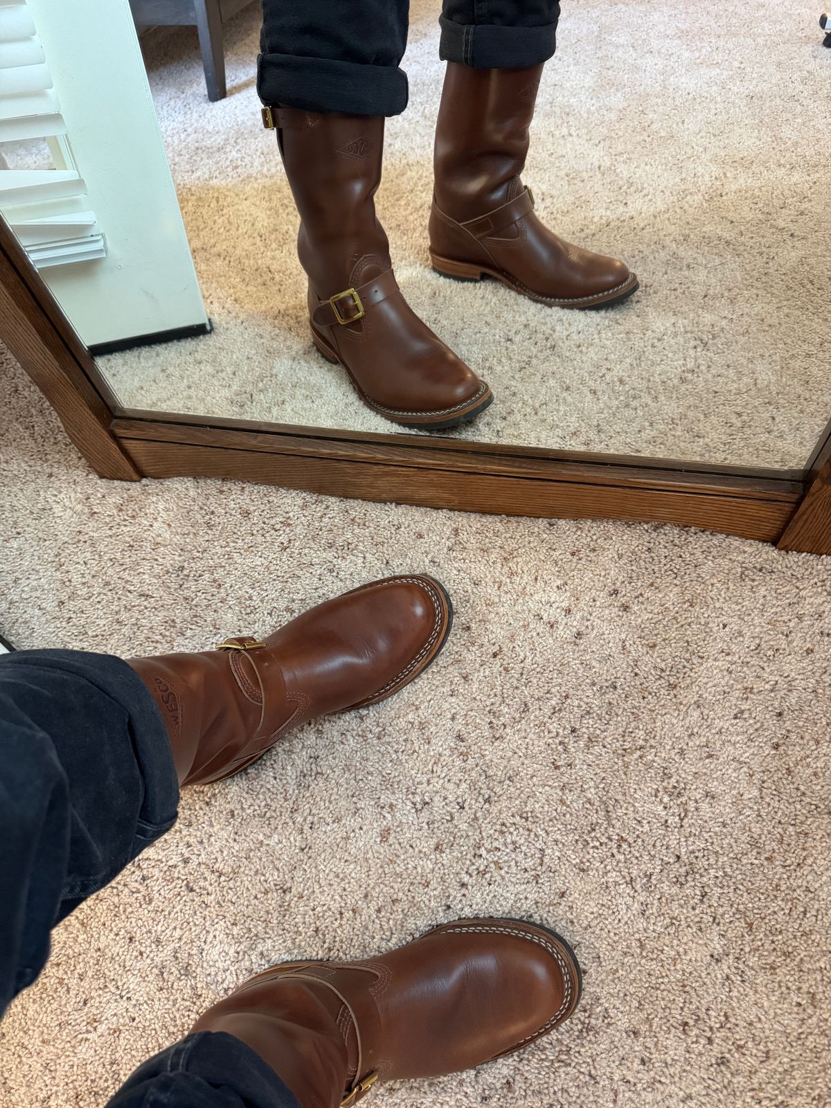 Photo by omar562 on July 10, 2025 of the Wesco Mister Lou in Horween Mahogany Chromexcel.