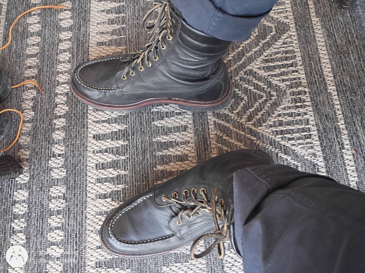 Photo by Tovarisch on March 25, 2026 of the Frye Dakota Crepe Tall in Unknown Leather.