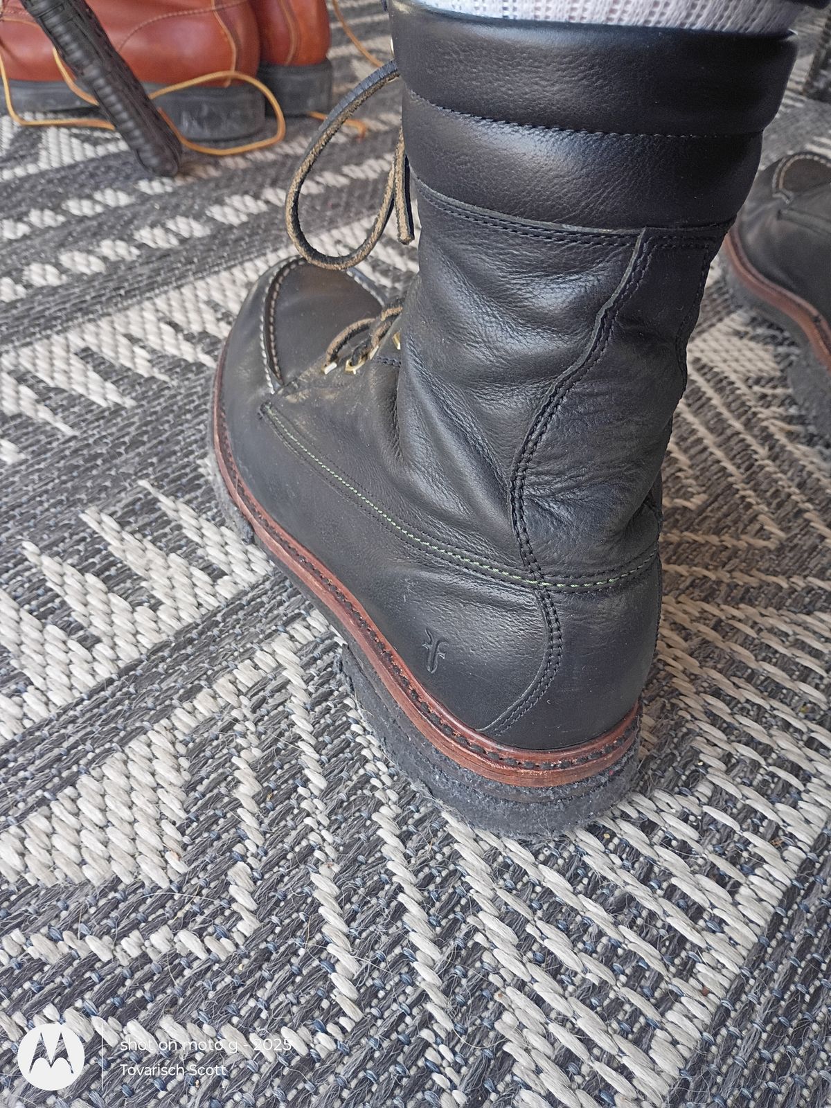 Photo by Tovarisch on March 25, 2026 of the Frye Dakota Crepe Tall in Unknown Leather.