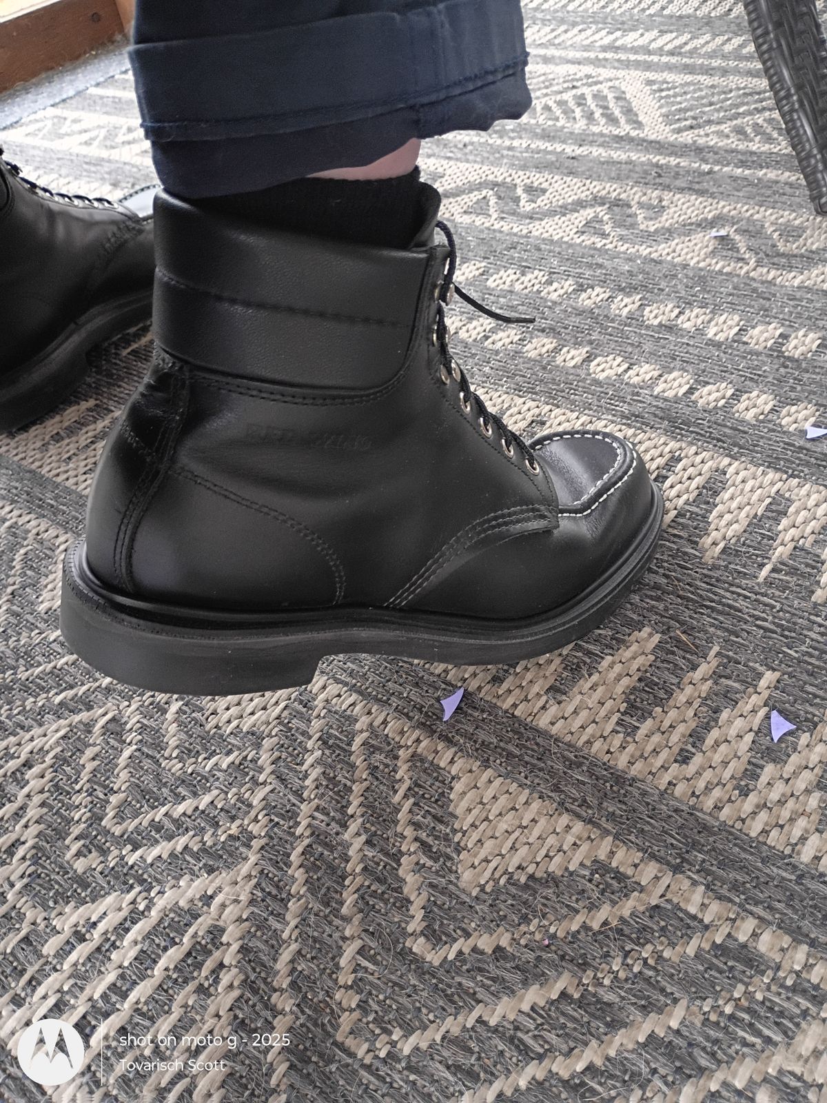 Photo by Tovarisch on April 22, 2026 of the Red Wing 8133 "Frankfurter" Moc in S.B. Foot Black Chrome.