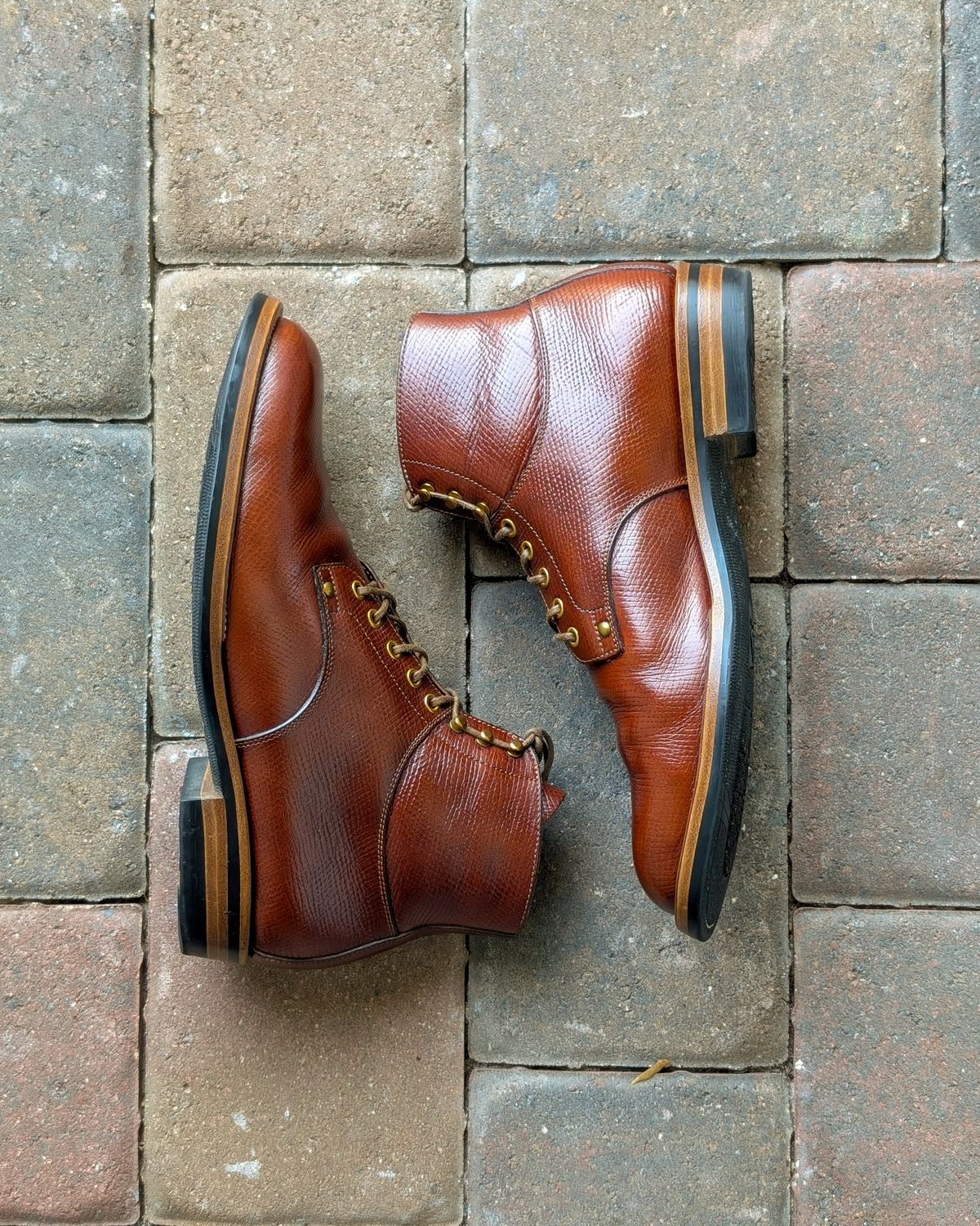 Photo by nikolanottesla on March 20, 2025 of the Iron Boots x Østmo Type 1 in Horween Pioneer Hatchgrain.