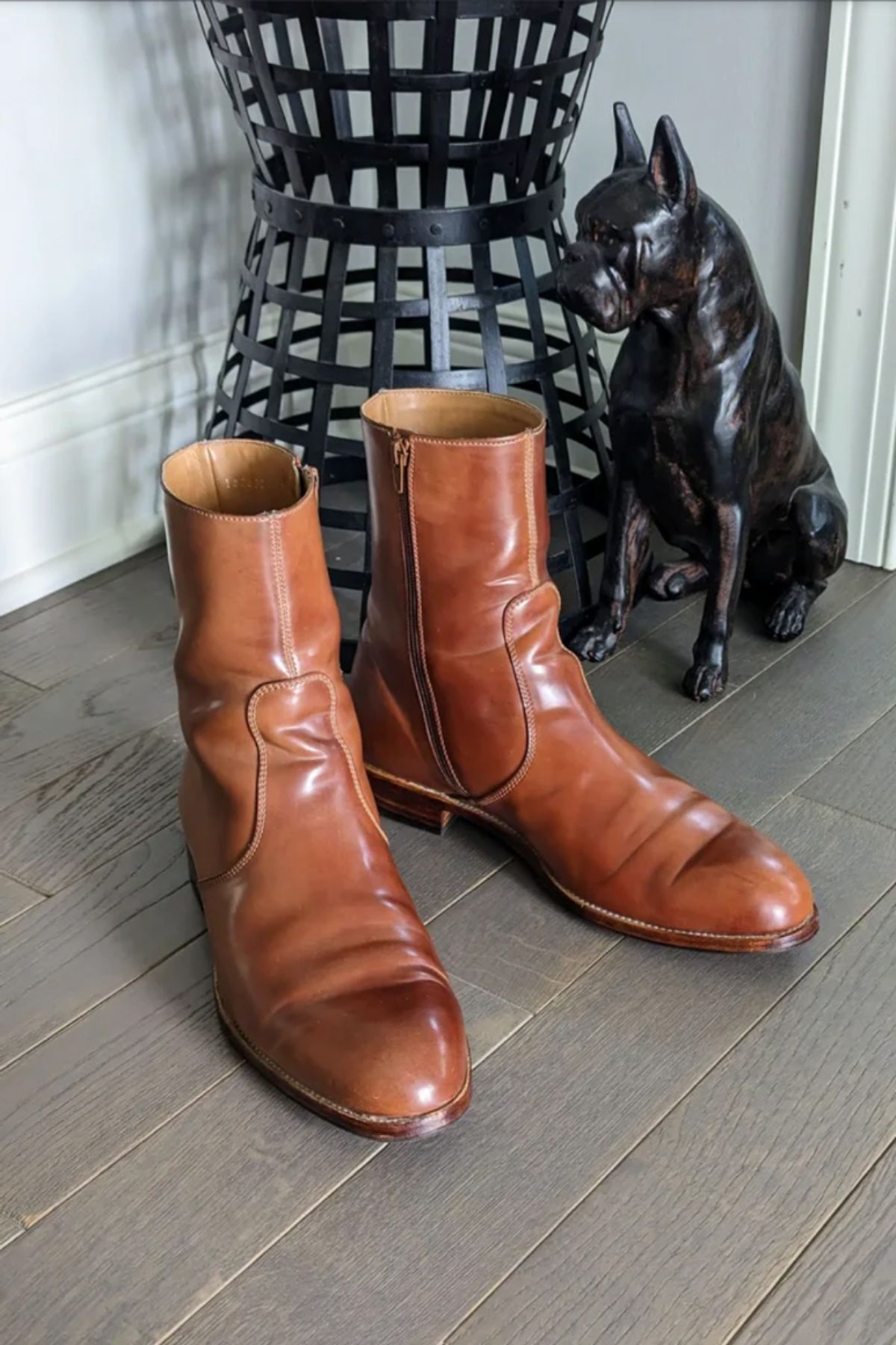 Photo by nikolanottesla on May 24, 2023 of the Carmina Zip Boots in Horween Bourbon Shell Cordovan.