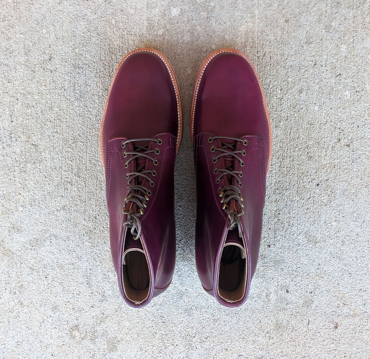 Photo by nikolanottesla on October 3, 2022 of the XBXS Derby Boots in Horween Ultraviolet Shell Cordovan.