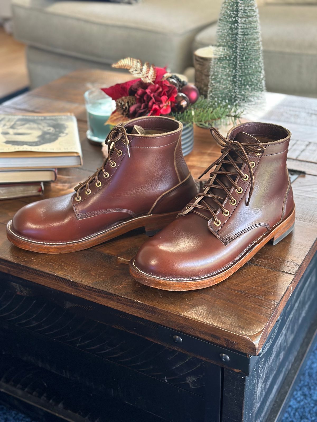 Photo by Hammer on December 4, 2024 of the Self-Made Service Boot in Horween Timber Chromexcel.