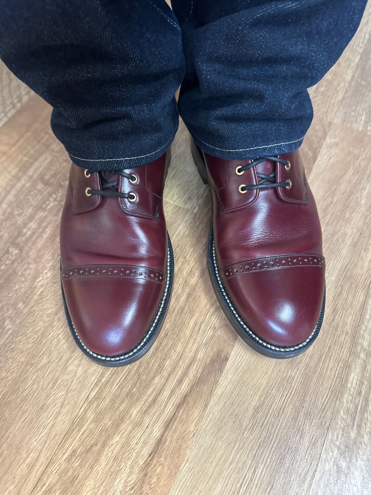 Photo by Hammer on January 29, 2024 of the Grant Stone Garrison Boot in Horween Burgundy Chromexcel.