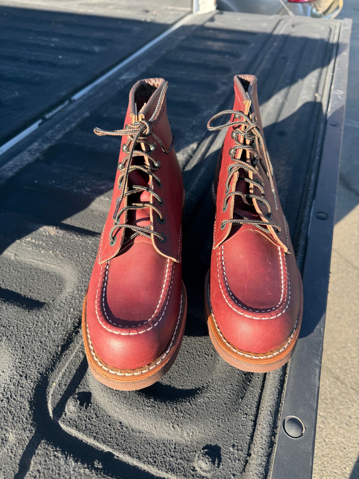 Photo by rb_sampson on July 8, 2026 of the Red Wing 6-Inch Classic Moc in S.B. Foot Oxblood Mesa.