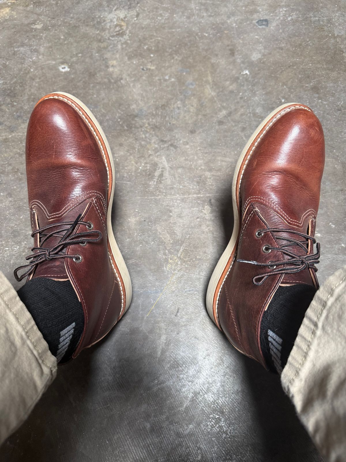 Photo by rb_sampson on June 30, 2025 of the Red Wing Work Chukka in S.B. Foot Briar Oil Slick.